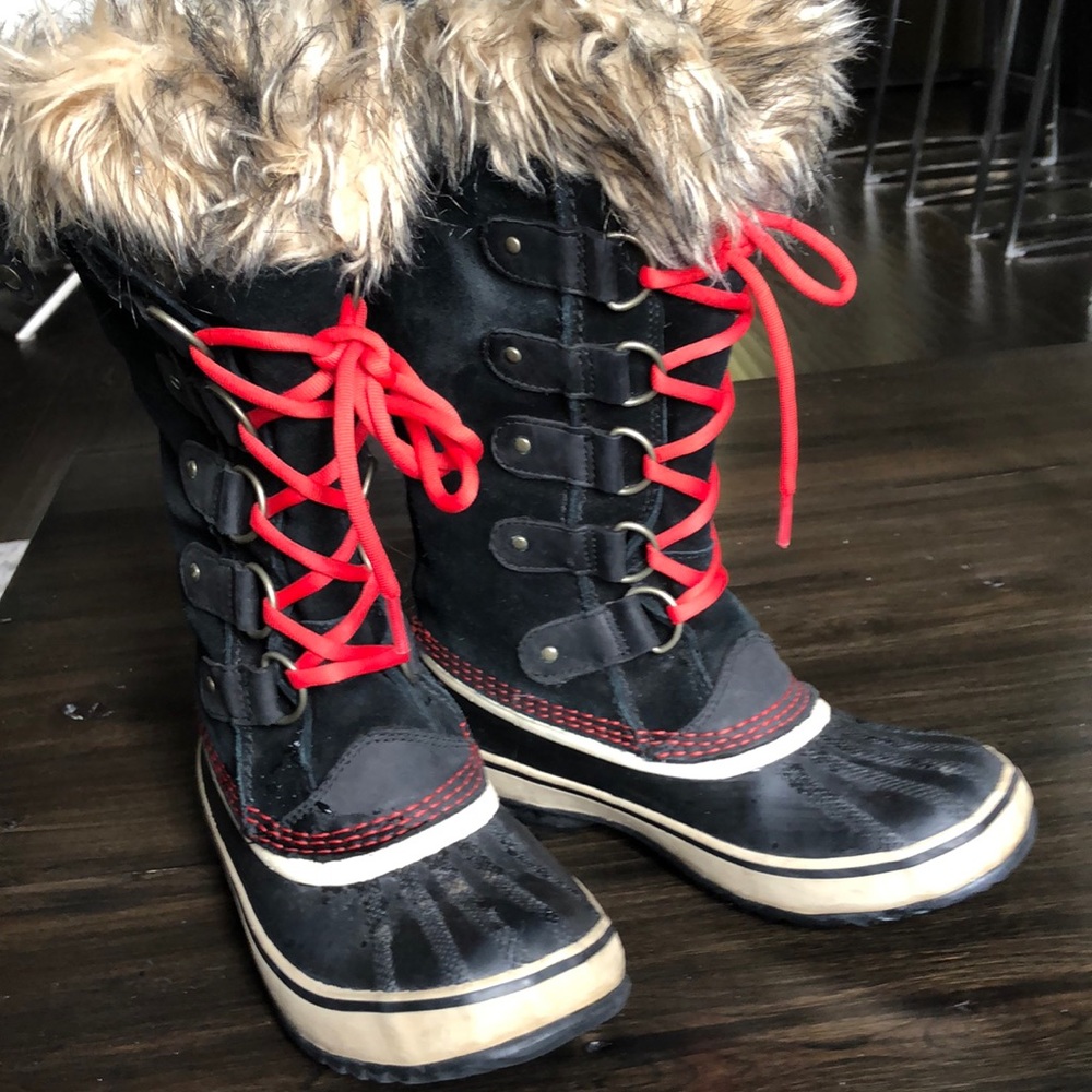 Sorels size 6